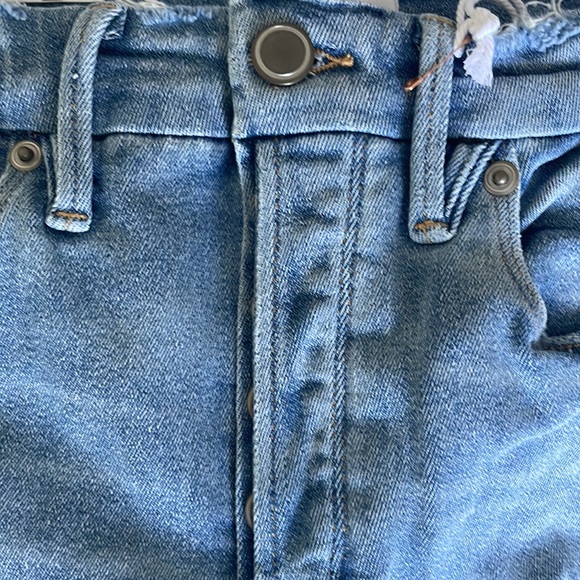 Good American Good Legs Skinny Jeans - Picture 7 of 7